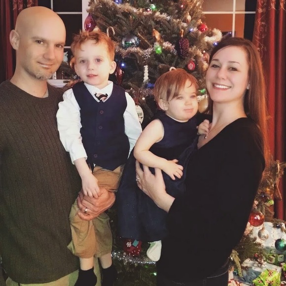 Meet your Posher, Jessica - Picture 1 of 1